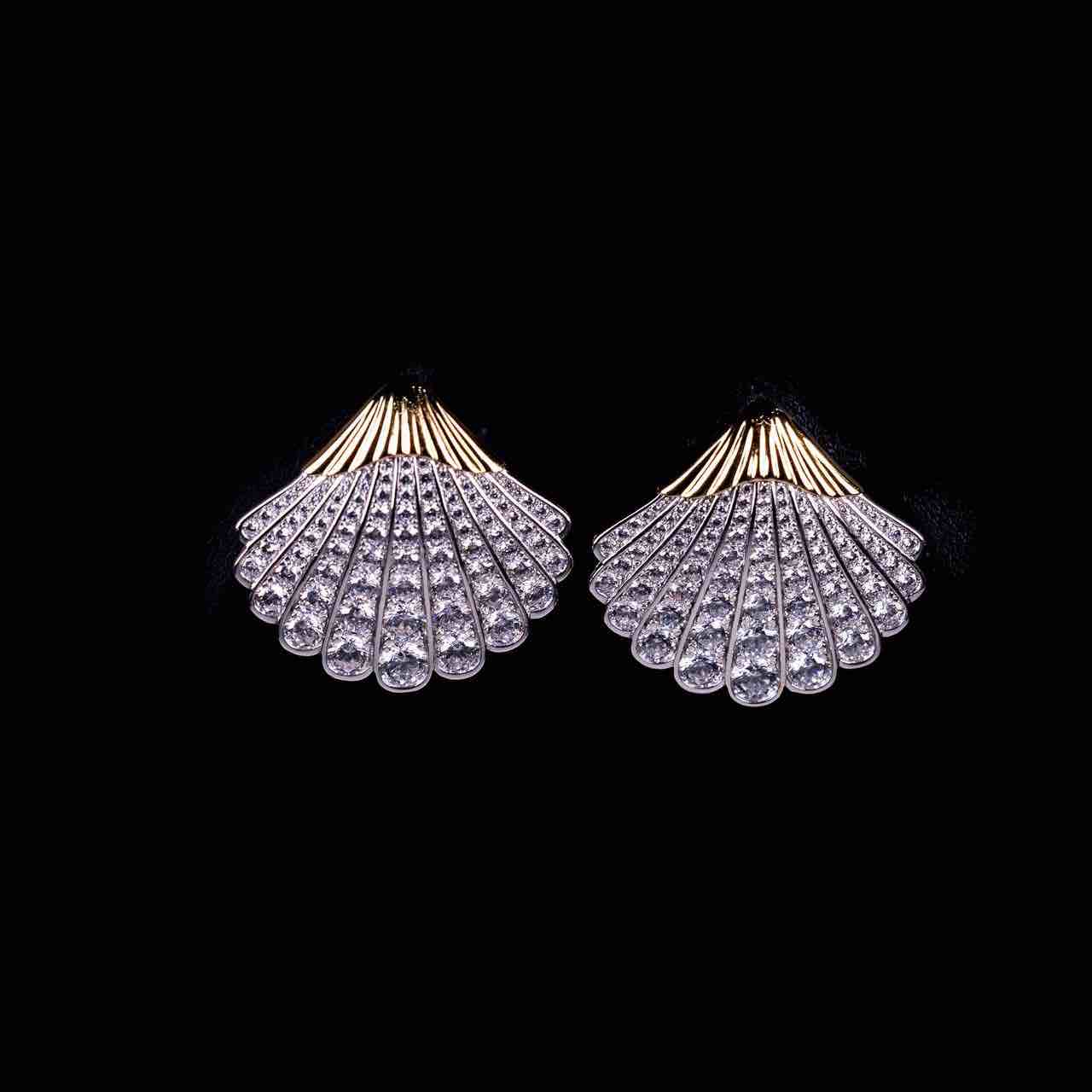 Omnia Nida Gold Plated Stud Earrings In 925 Silver High Quality Certified Lab Crafted Stones - OMNIASTORES UAE