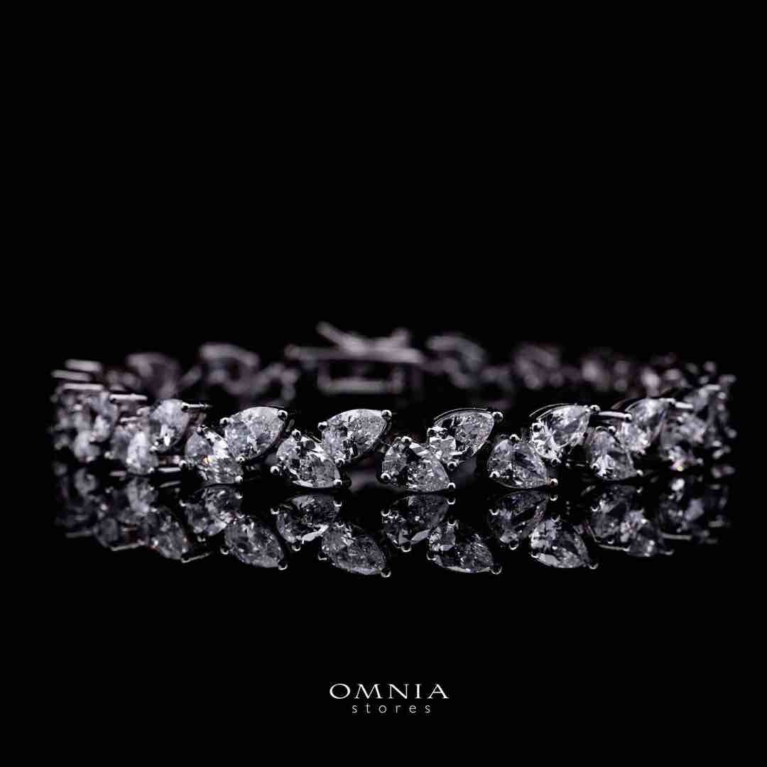 Omnia Naeema White Tennis Necklace, Earrings and Bracelet Set in 925 Silver with High Quality Simulated Diamonds - OMNIASTORES UAE