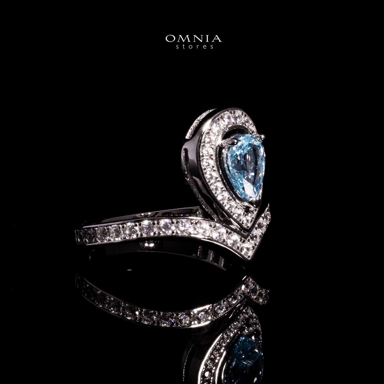 Omnia Alea Sky Blue Silver Ring In 925 Silver With High Quality Lab Crafted Stones