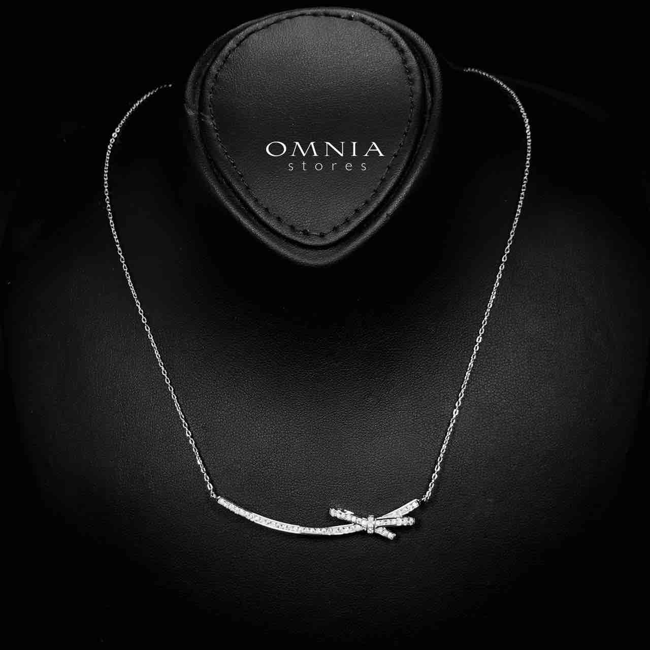Omnia Safia Pendant Necklace 925 Silver in High Quality White Moissanite Stone