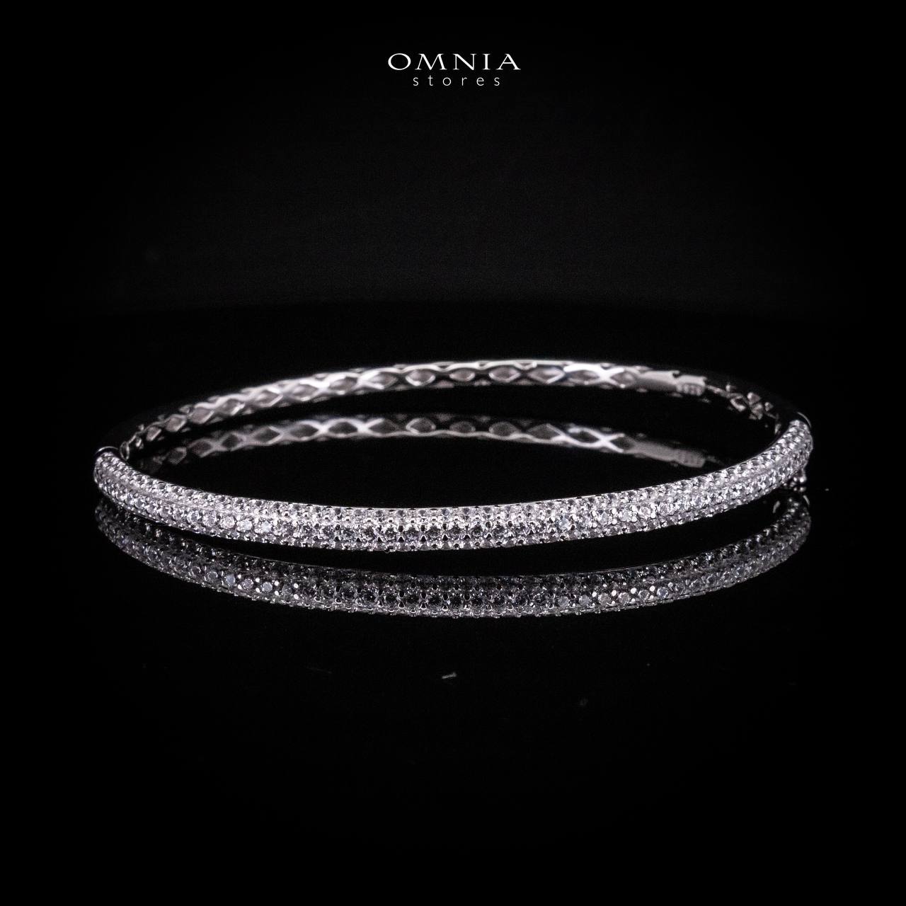 Omnia Karima White Bangle in 925 Silver High Quality Simulated Diamonds