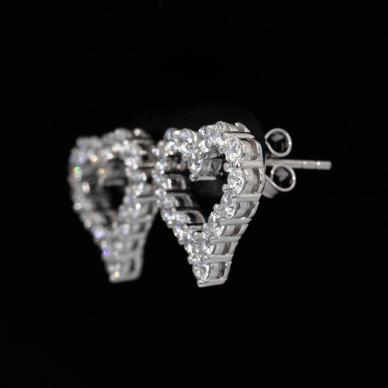 Omnia Afiya White Heart Earrings With High Quality Certified Lab Crafted Stones In 925 Silver