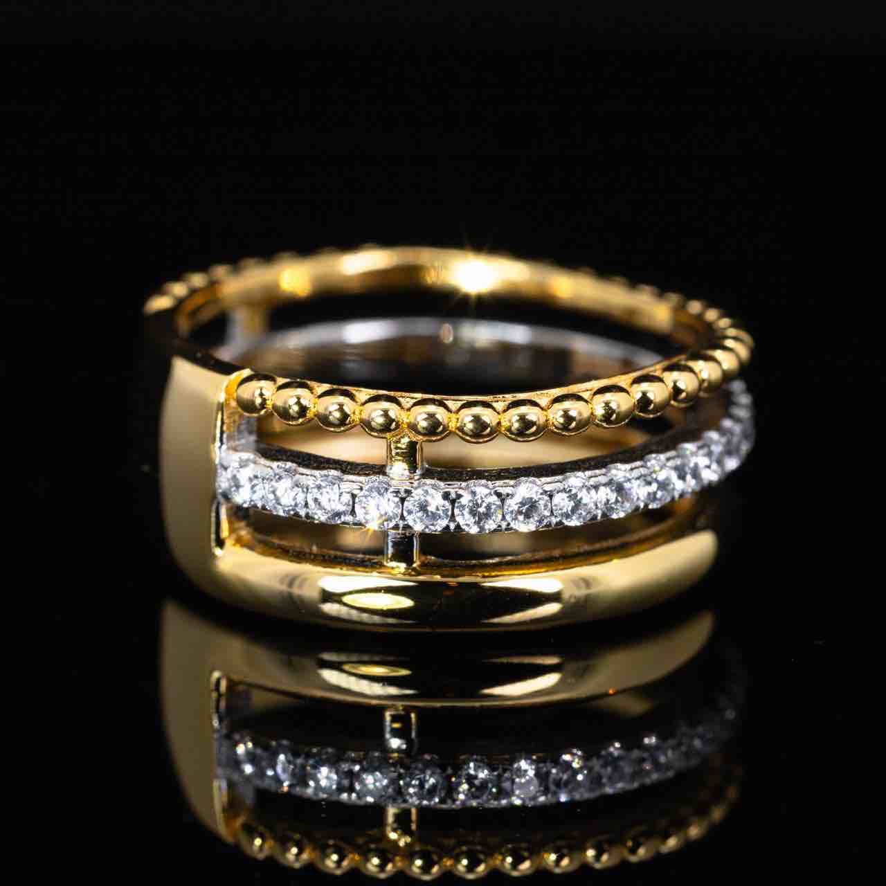 Omnia Leen Gold Ring With High Quality Simulated Diamonds In 925 Silver - OMNIASTORES KSA