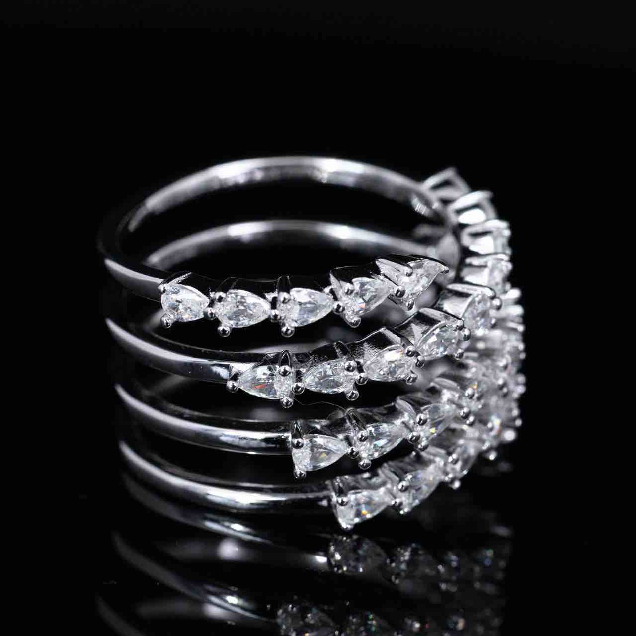 Omnia Lara White Ring With High Quality Simulated Diamonds In 925 Silver - OMNIASTORES KSA