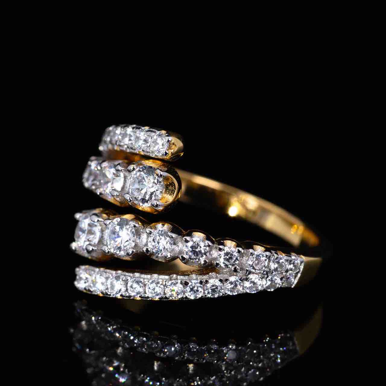 Omnia Alia Gold Ring With High Quality Simulated Diamonds In 925 Silver