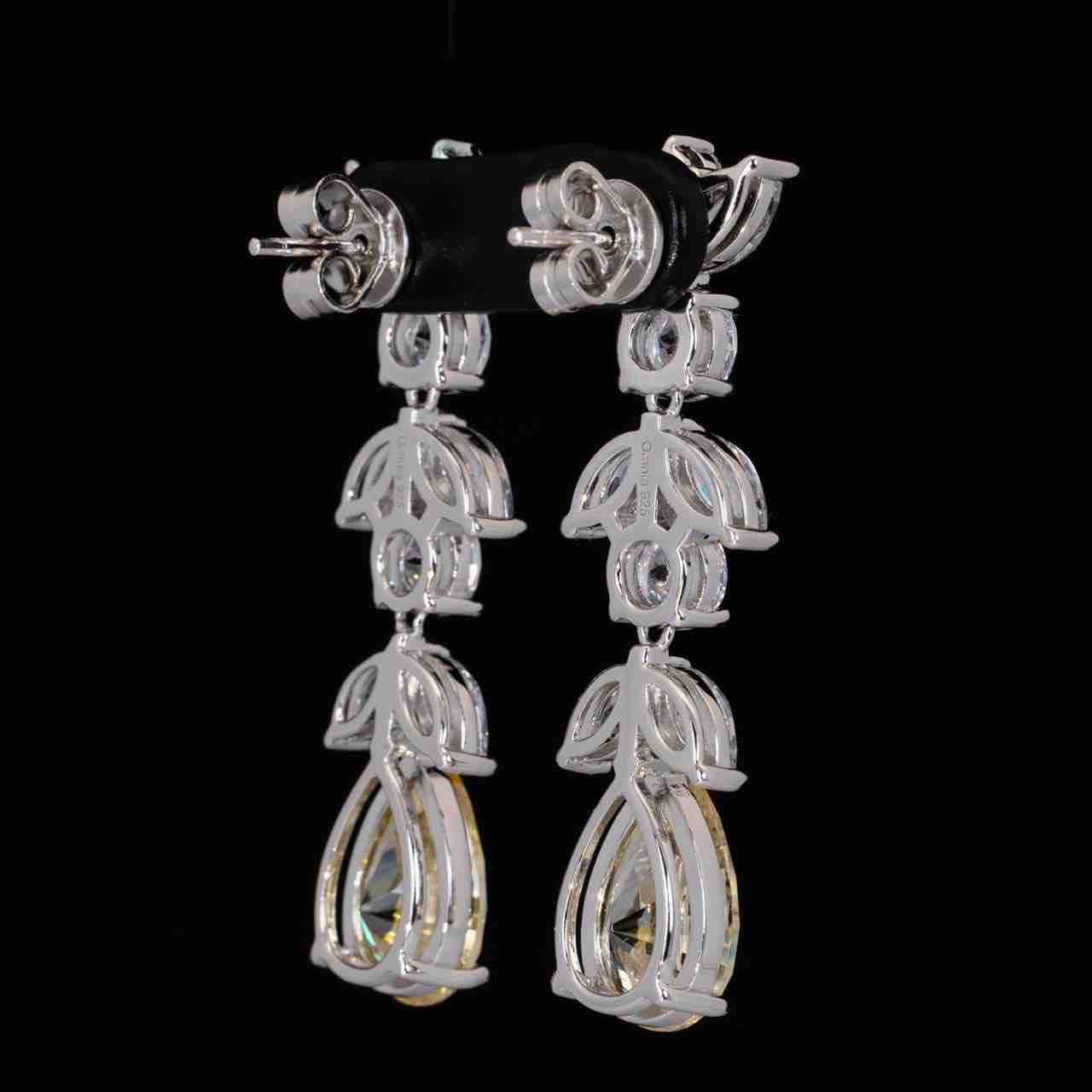 Omnia Dia White and Yellow Drop Earrings With High Quality Simulated Diamonds In 925 Silver - OMNIASTORES KSA