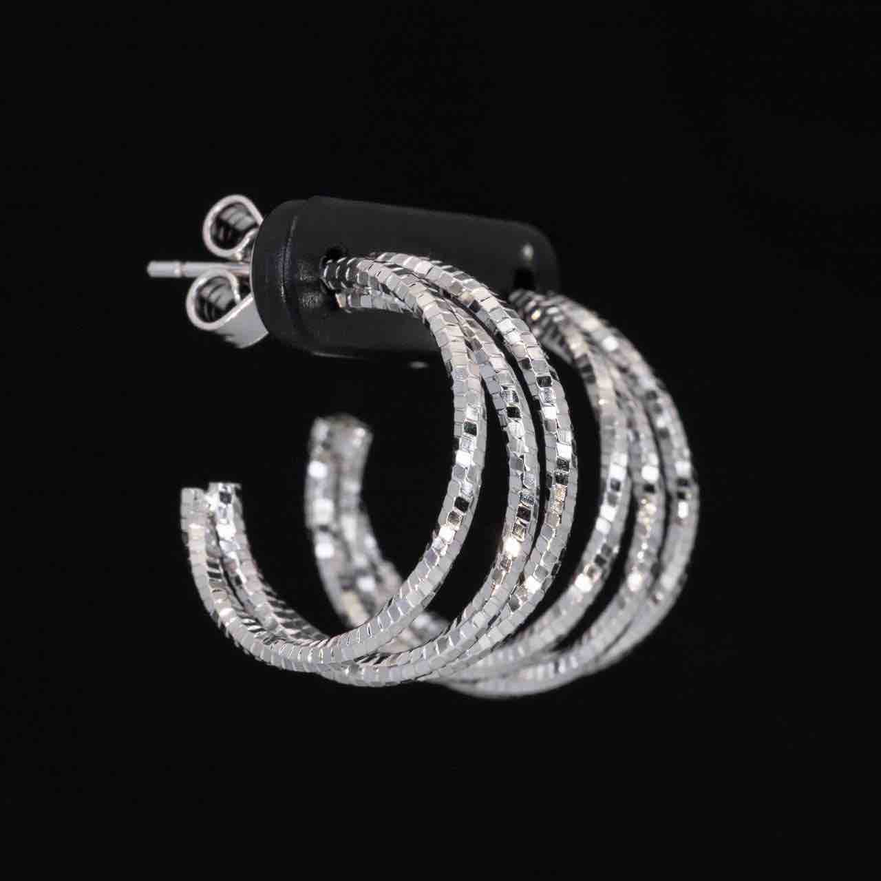 Omnia Zulay White Earrings In 925 High Quality Silver - OMNIASTORES KSA