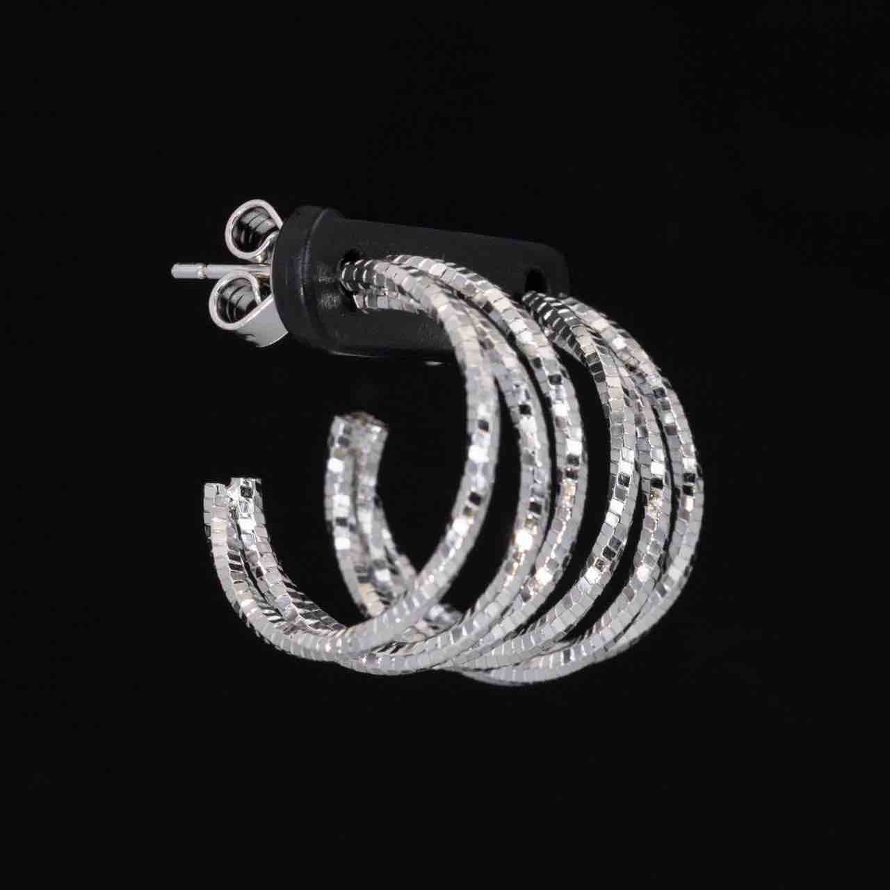 Omnia Zulay White Earrings In 925 High Quality Silver - OMNIASTORES KSA
