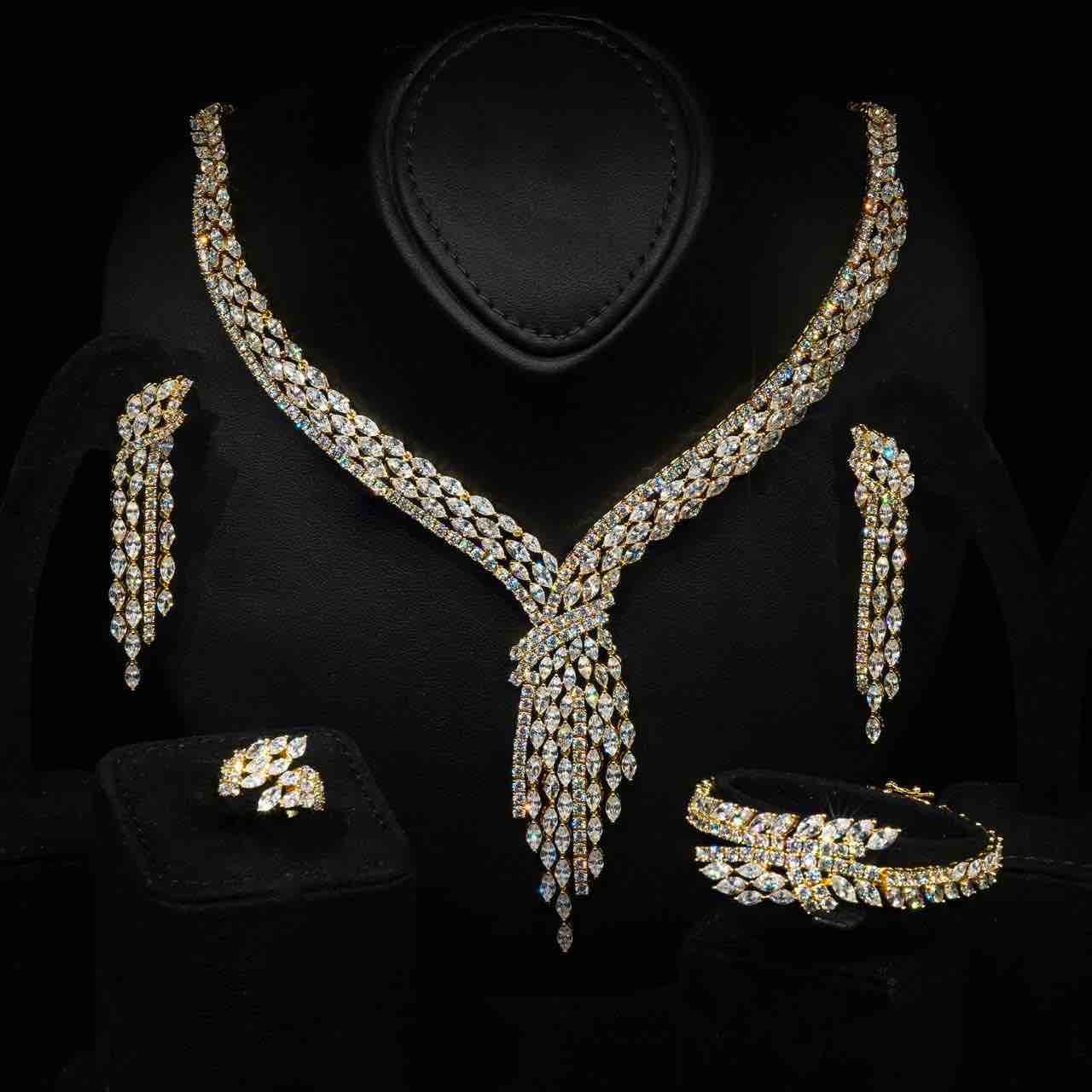 Omnia Fatma Gold Luxury Bridal Full Set in High Quality Zircon Stone in Rhodium Plated - OMNIASTORES KSA