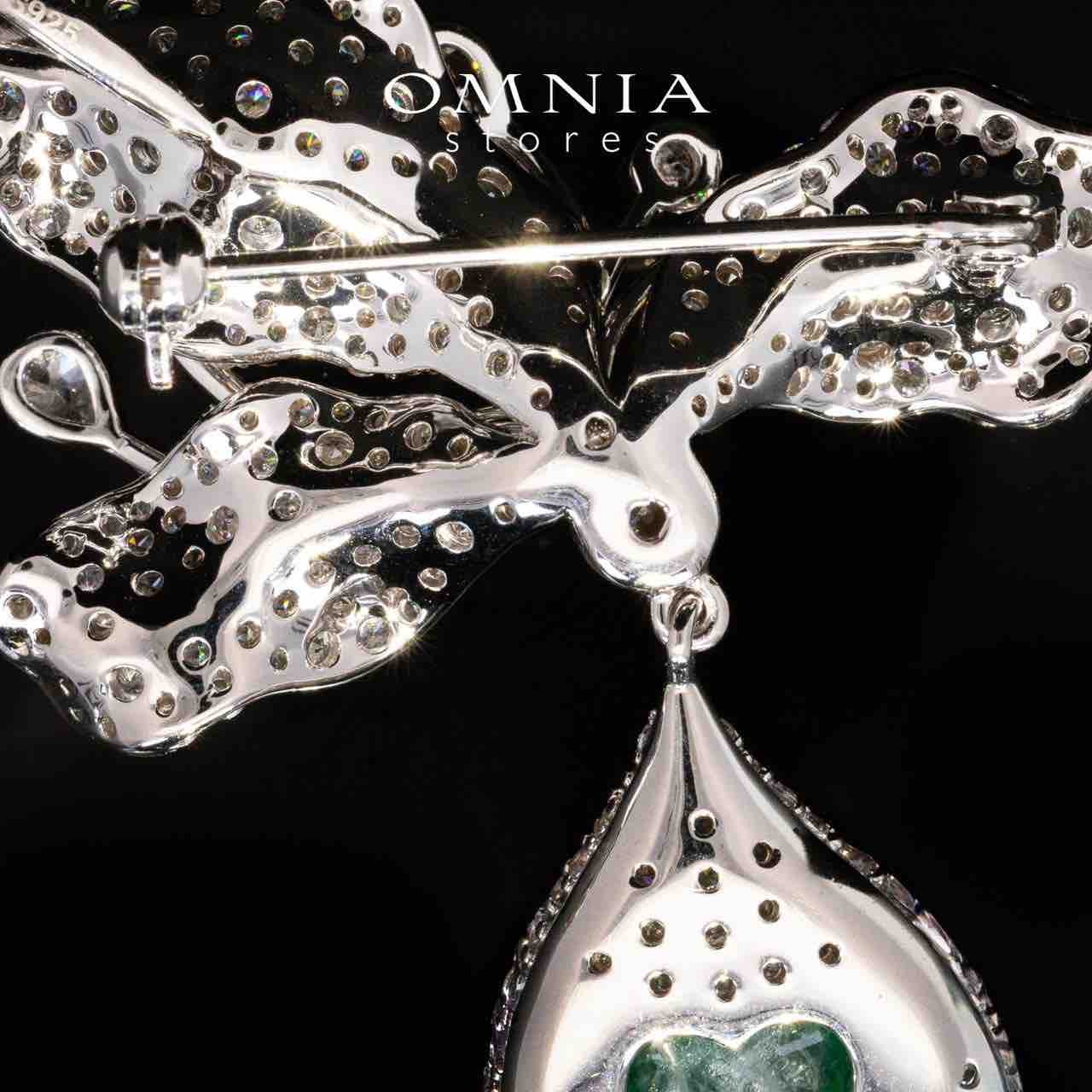 Omnia Aiyla Floral Green and White Brooch With High Quality Simulated Diamonds in 925 Silver - OMNIASTORES KSA