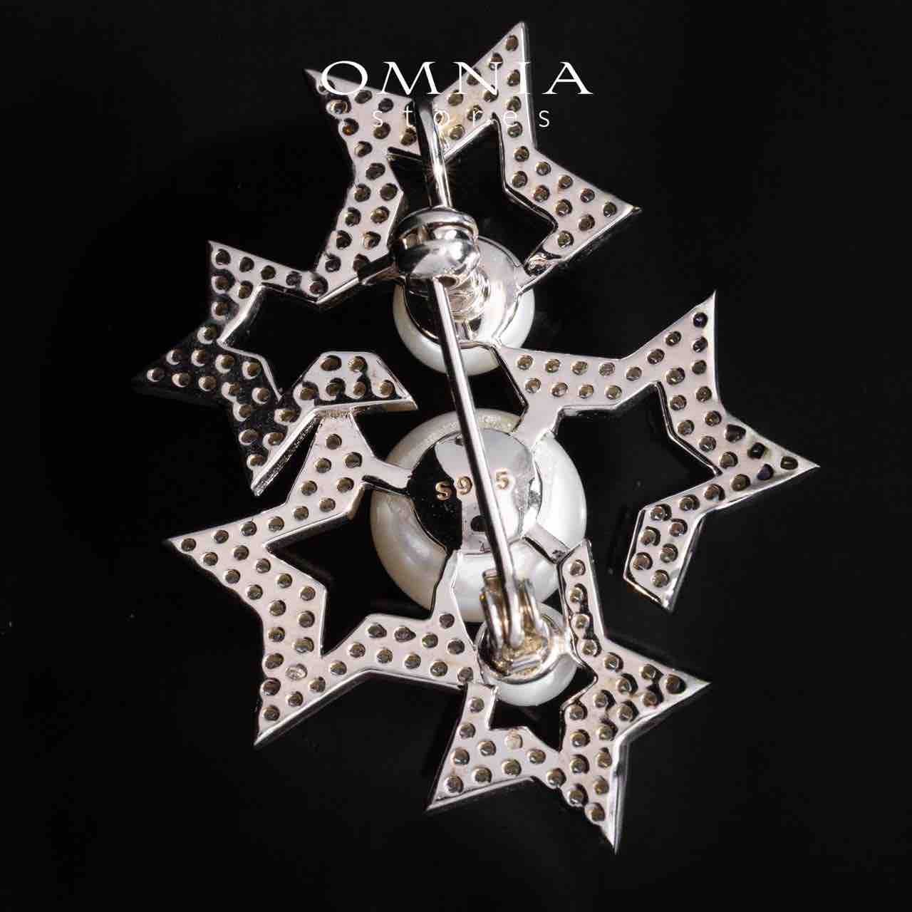 Omnia Valkyrie White Fresh Water Pearl Brooch With High Quality Simulated Diamonds in 925 Silver - OMNIASTORES KSA