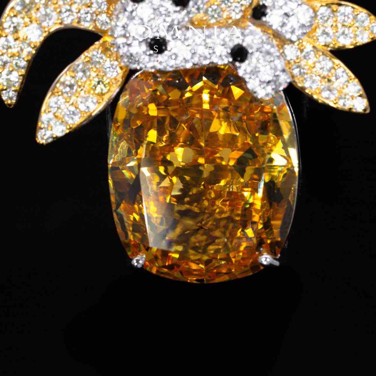 Kaylie Yellow Panther Brooch With High Quality Simulated Diamonds in 925 Silver