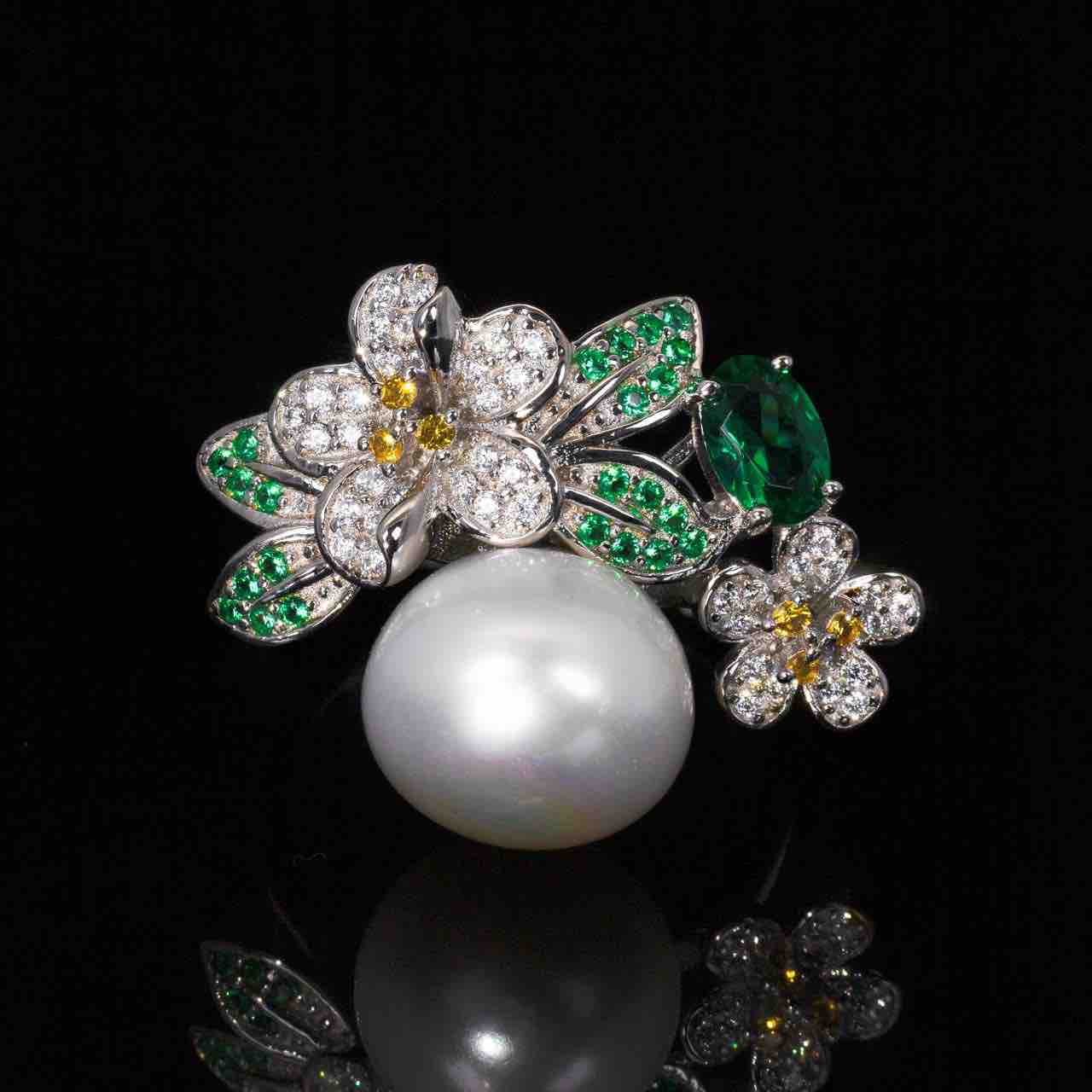 Ivanna Flower Design Fresh Real Pearl Necklace, Earrings and Ring Set in 925 Silver With High Quality Simulated Diamonds - OMNIASTORES KSA