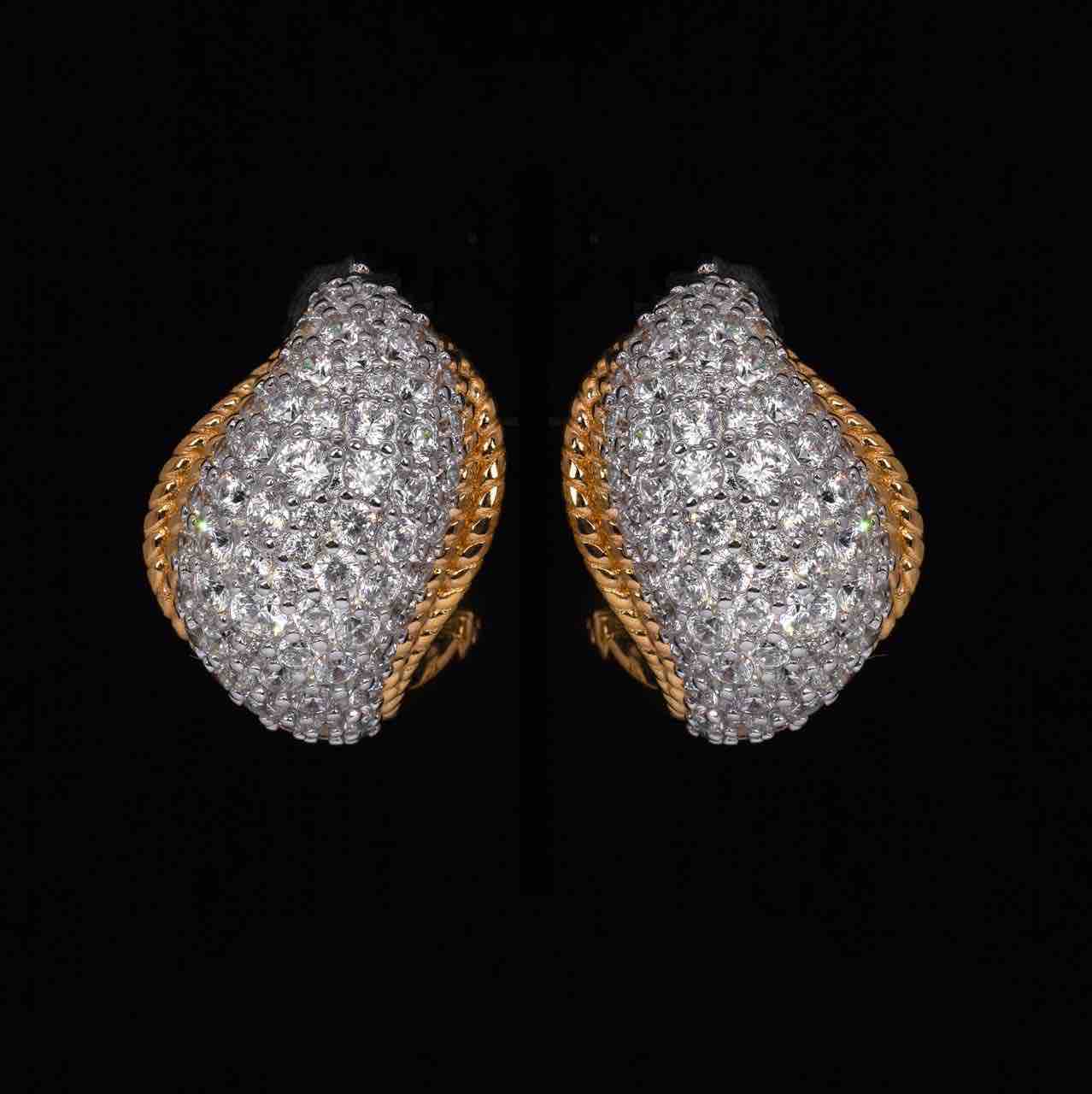 Chelsea Goldend Clip Earrings in 925 Silver Accessories High Quality Simulated Diamonds