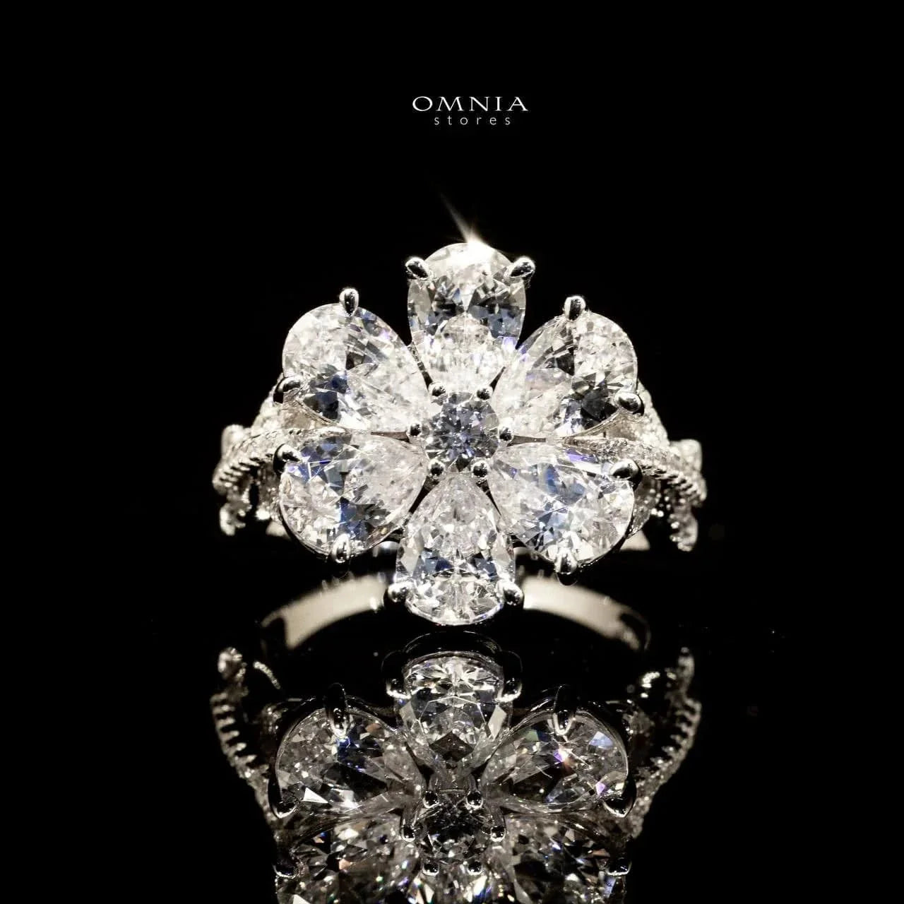 Omnia Chafia white 0.75 Carat Ring 92.5 Silver High Quality Simulated diamonds - OMNIASTORES UAE