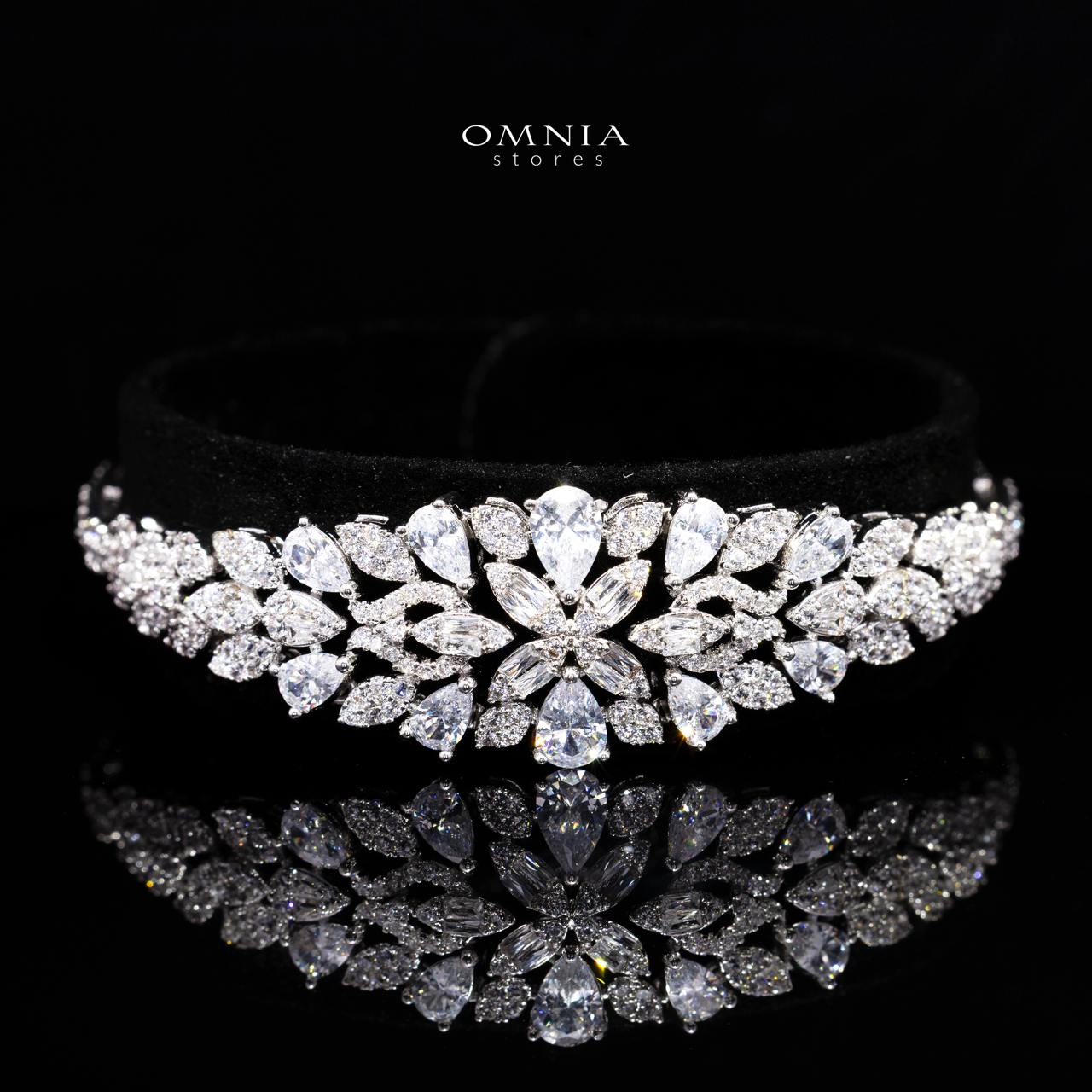 Cheryle White Bridal Full Set – Premium Rhodium Plated with High-Quality Zircon Stones(size 16 ring size 7 only available in ksa)
