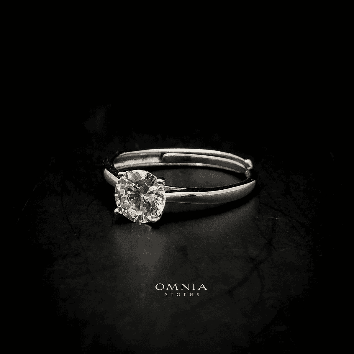 Omnia Omaira Classic Ring in 92.5 Silver with High Quality Iced Cut Stone - OMNIASTORES UAE