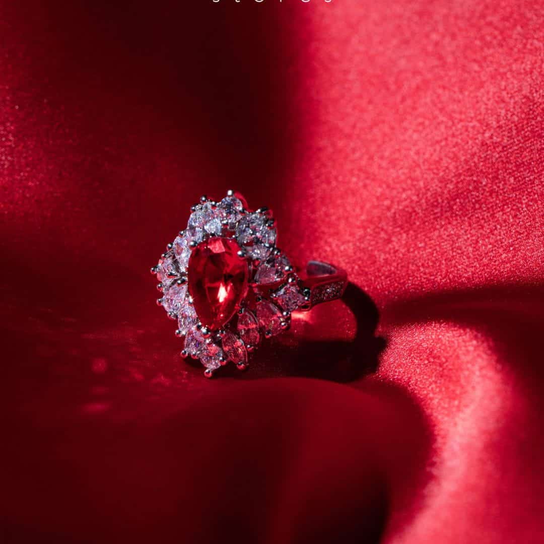 Omnia Suhana Red Bridal Full Set in High Quality Simulated Diamonds - OMNIASTORES UAE