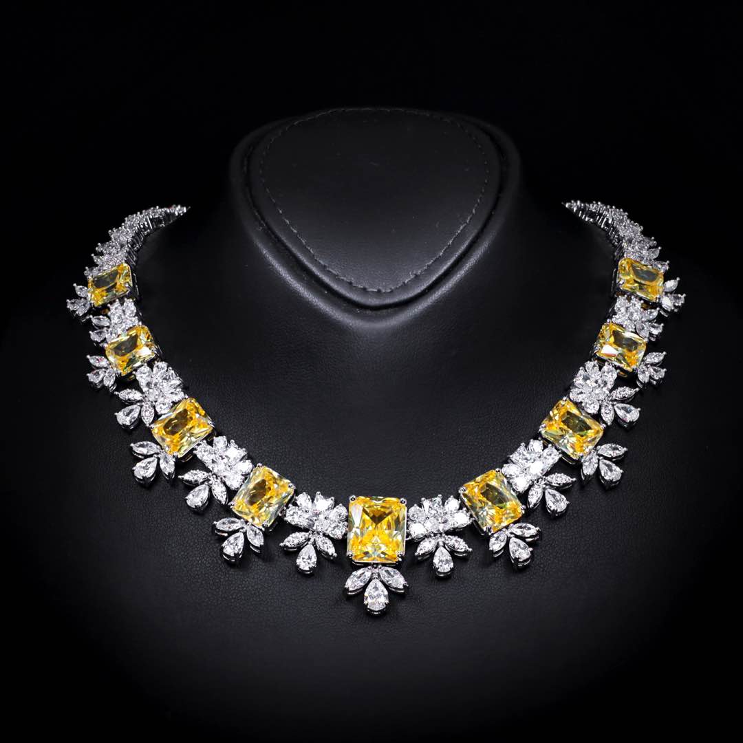 Omnia Charlotte Yellow Luxry Bridal Full Set with Emerald and Pear-Cut High Quality Simulated Diamonds Premium Rhodium Plated - OMNIASTORES KSA