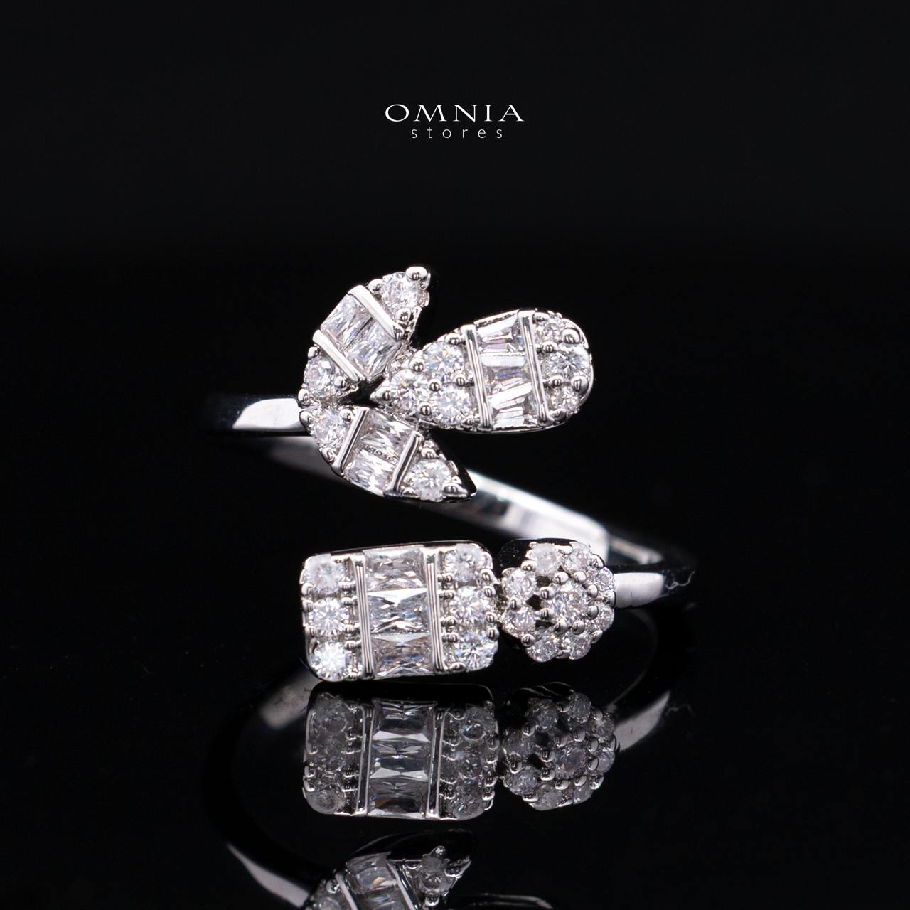 Zahida Elegant White Cascading Tassel Chandelier Bridal Full Set with Premium Zircon Stones, Rhodium-Plated Finish - OMNIASTORES KSA