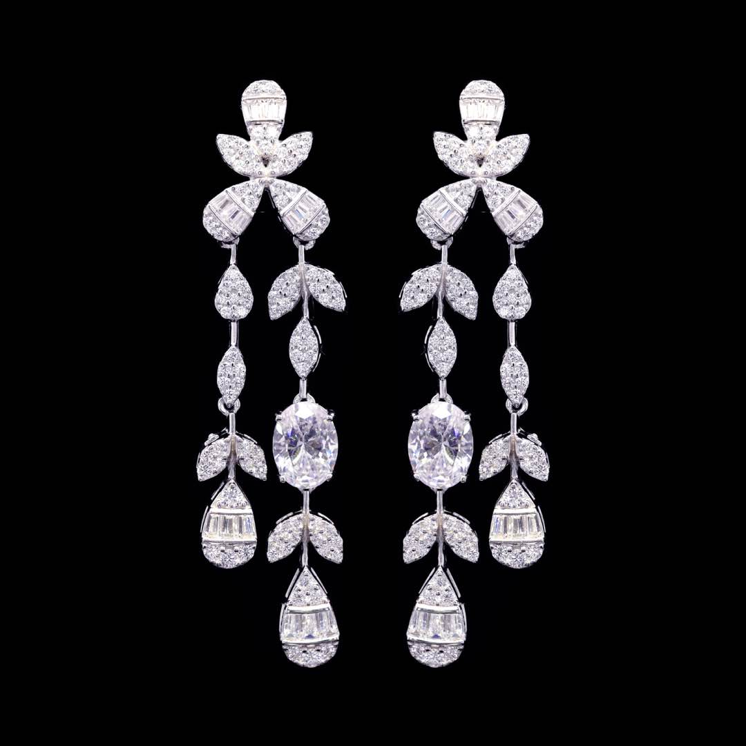 Elaine White Bridal Full Set in 925 Silver High Quality Simulated Diamonds