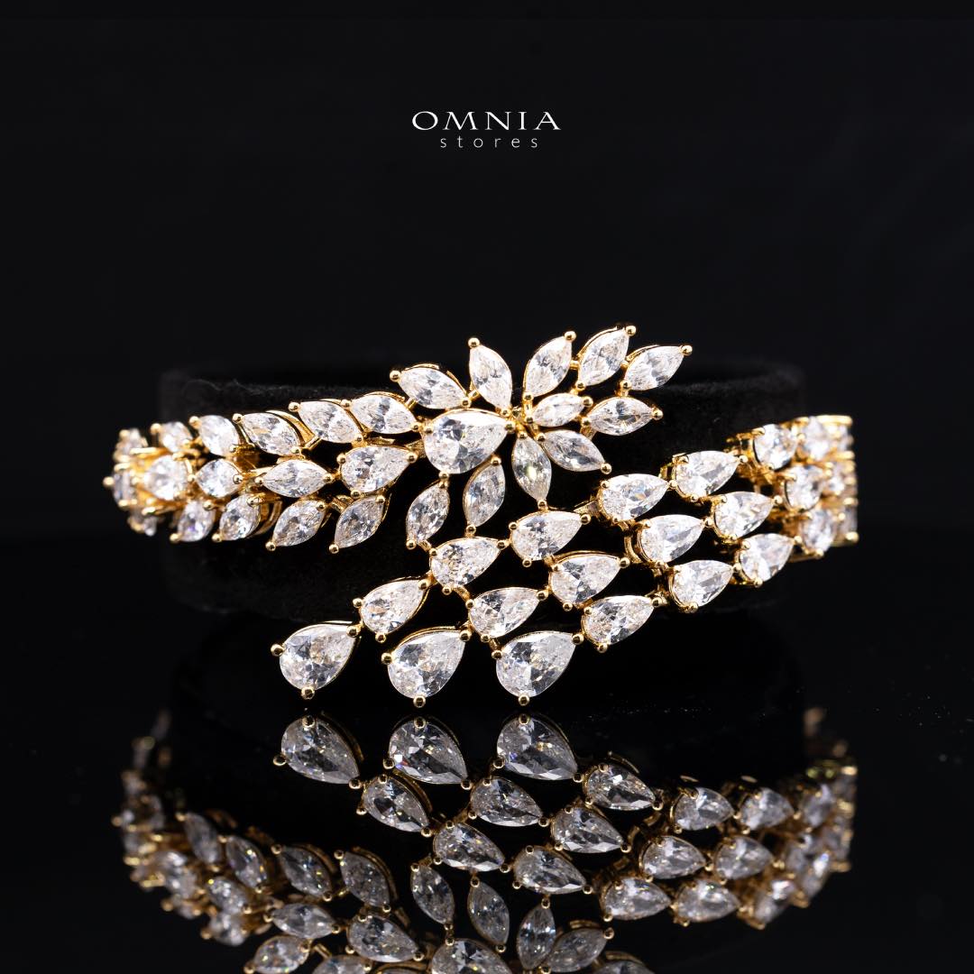 Omnia Rahaf Golden Bridal Full Set Accessories in High Quality Zircon Stone in Rhodium Plated - OMNIASTORES KSA