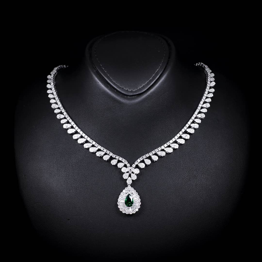 Omnia Sophia Green Teardrop Bridal Full Set in 925 Silver with High Quality Simulated Diamonds - OMNIASTORES KSA