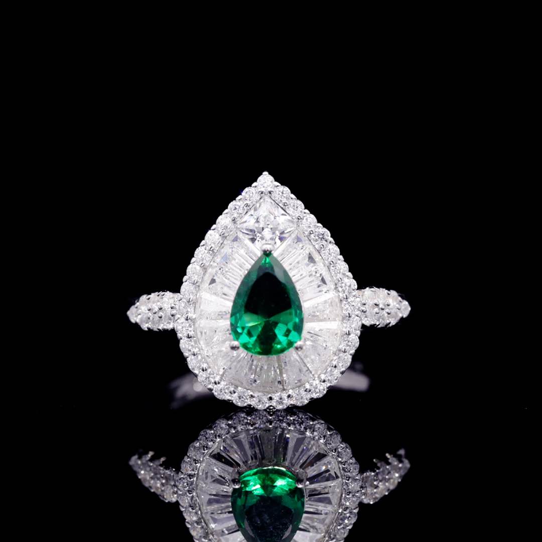 Omnia Sophia Green Teardrop Bridal Full Set in 925 Silver with High Quality Simulated Diamonds - OMNIASTORES UAE