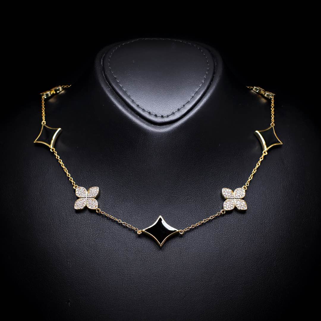 Omnia Golden Clove Black Choker Full Set with High-Quality Simulated Diamonds Gold Plated - OMNIASTORES KSA