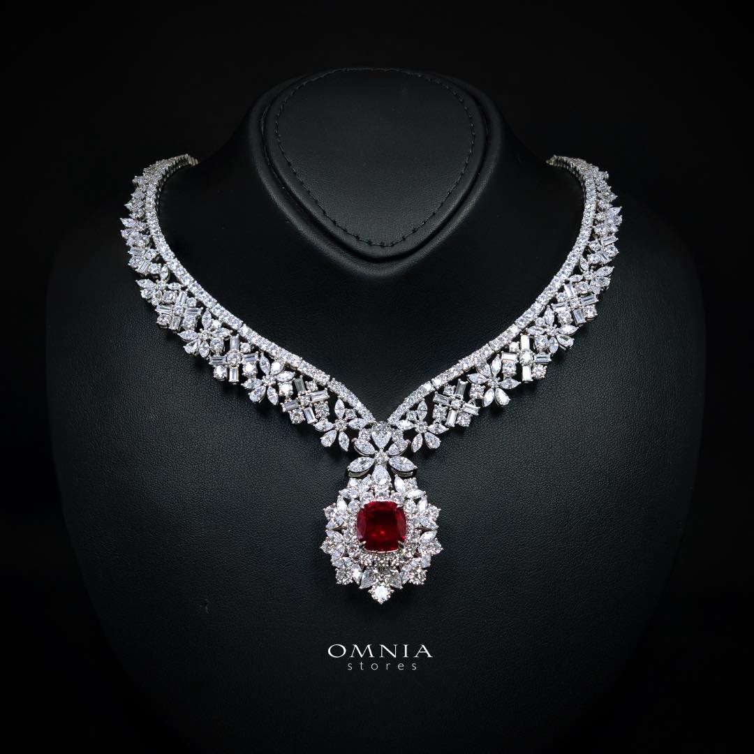 Omnia Alhan Necklace , Earrings & Ring Set in 925 Silver with Pear-Cut High-Quality Simulated Diamonds - OMNIASTORES KSA