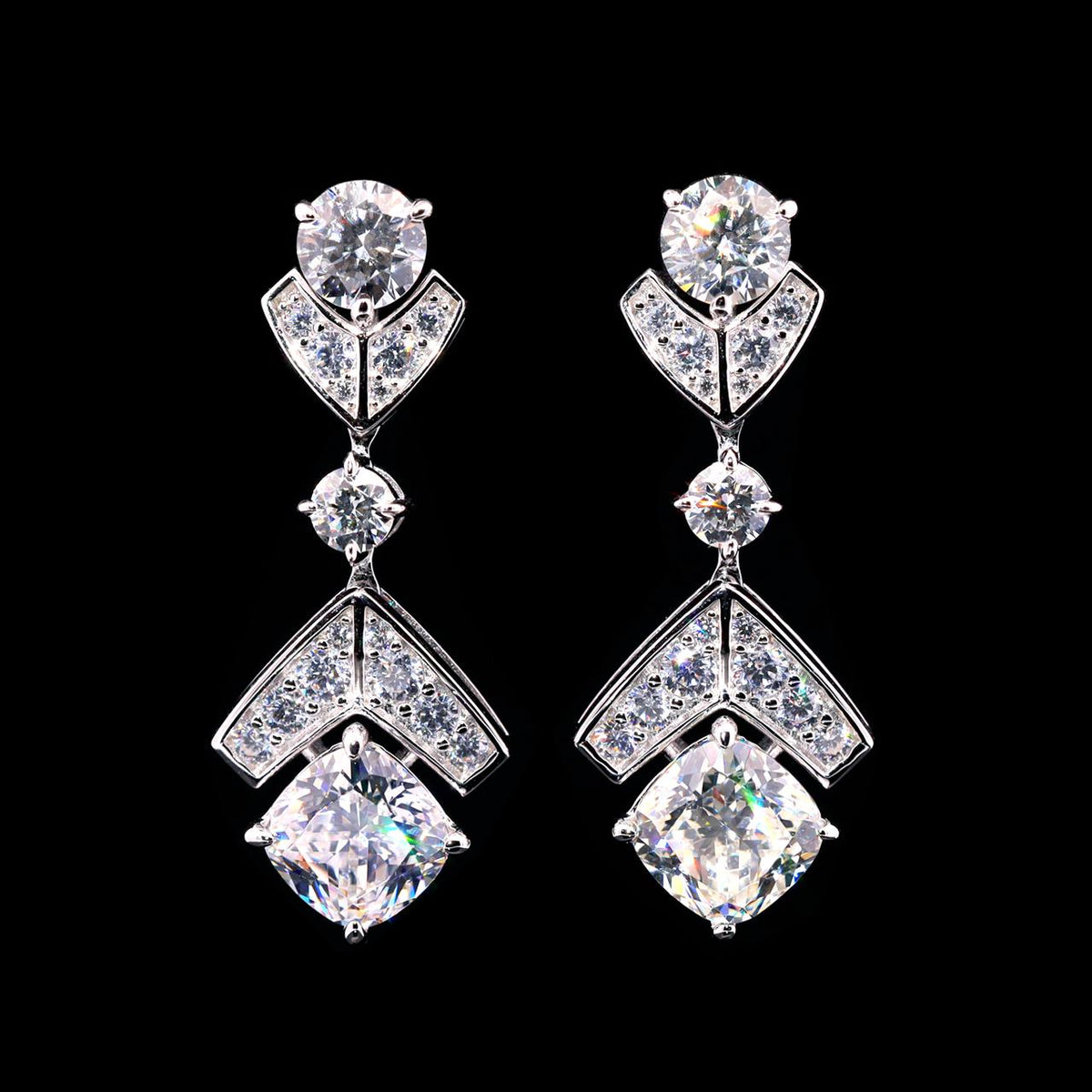 Hanadi Earrings with Certificate | Simulated Diamonds in 925 Sterling Silver