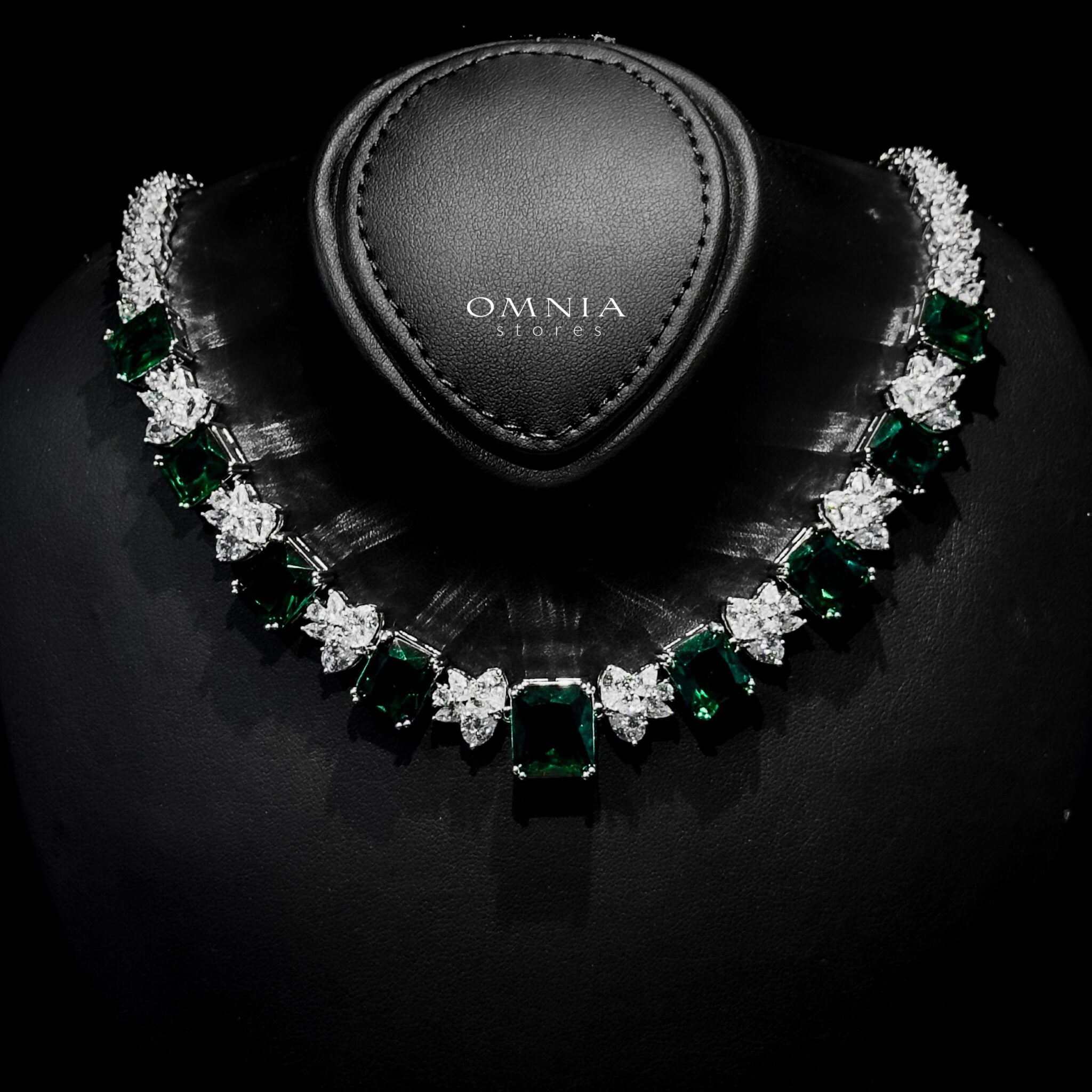 Omnia Amelia Green Bridal Full Set with Emerald and Pear-Cut High-Quality Simulated Diamonds in High-Quality Rhodium Plating - OMNIASTORES KSA