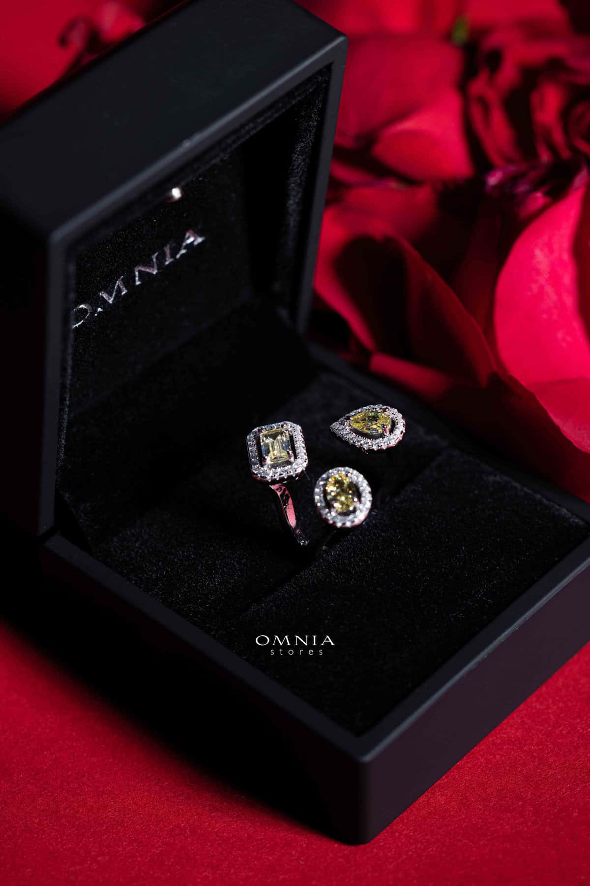 Omnia Bona Yellow Ring 925 Pure Silver Jewelry in High Quality Simulated Diamonds - OMNIASTORES UAE