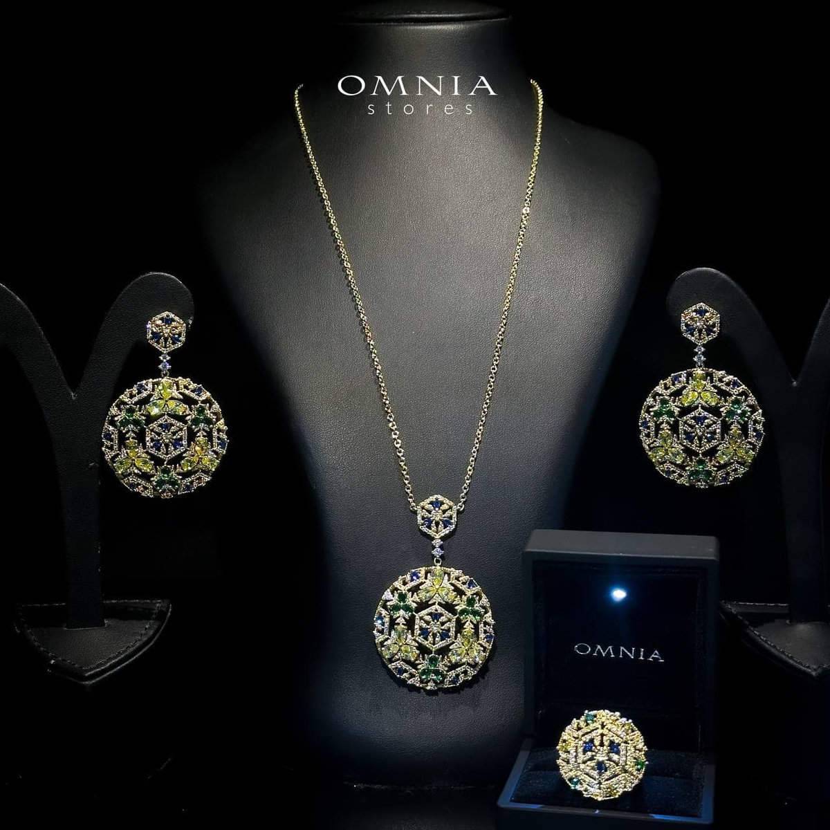Omnia Alali Green Golden Medallion Set in High Quality Simulated Diamonds - OMNIASTORES UAE