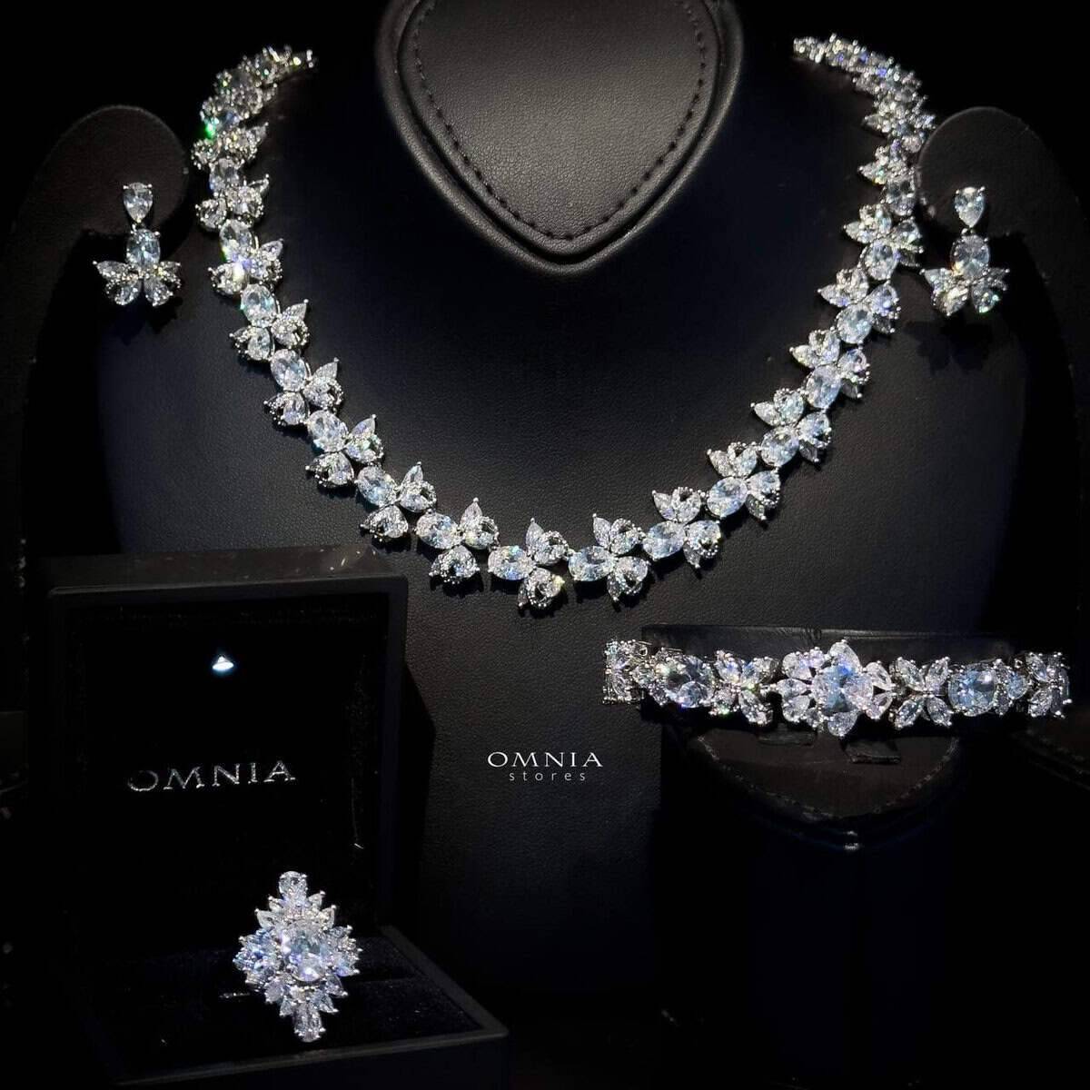 Omnia Muna White Bridal Full Set in High Quality Simulated Diamonds - OMNIASTORES UAE