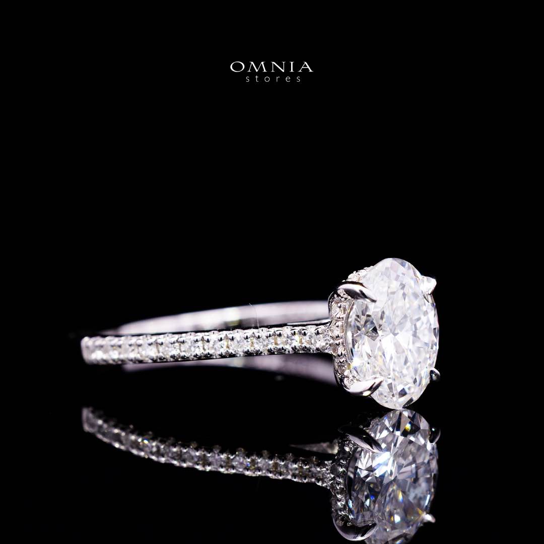 Sadia Lab Grown White IGI Certified Round Brilliant VS1 Ring With High Quality 925 Silver 1.50ct