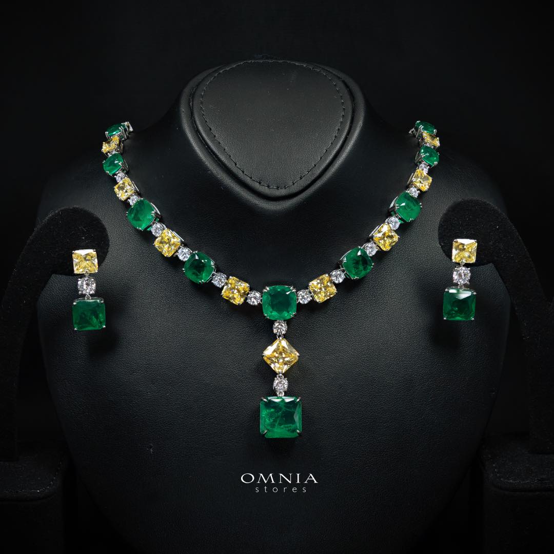 Omnia Salwa Necklace & Earrings - OMNIASTORES KSA