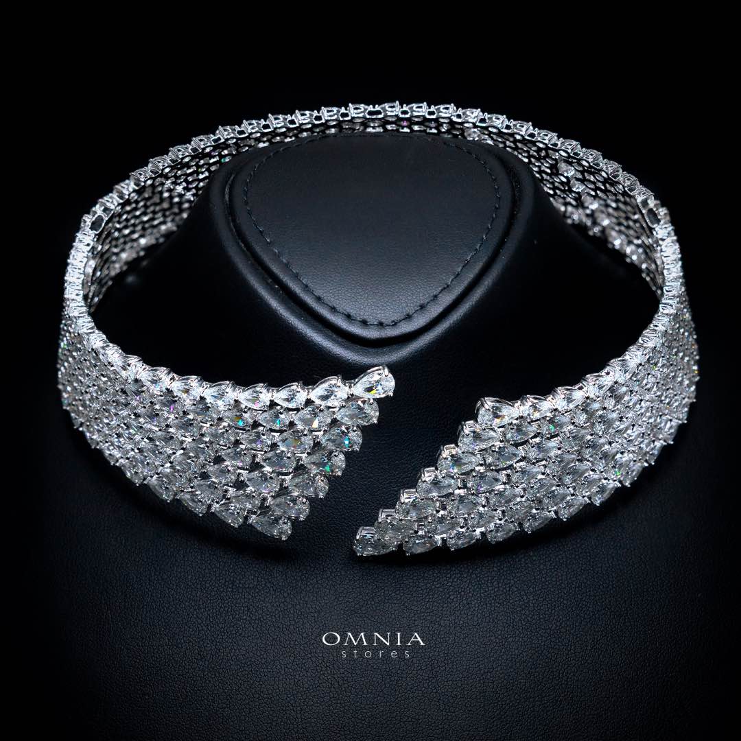 Omnia Nylah White Choker Necklace With High Quality Simulated Diamonds In 925 Silver - OMNIASTORES KSA