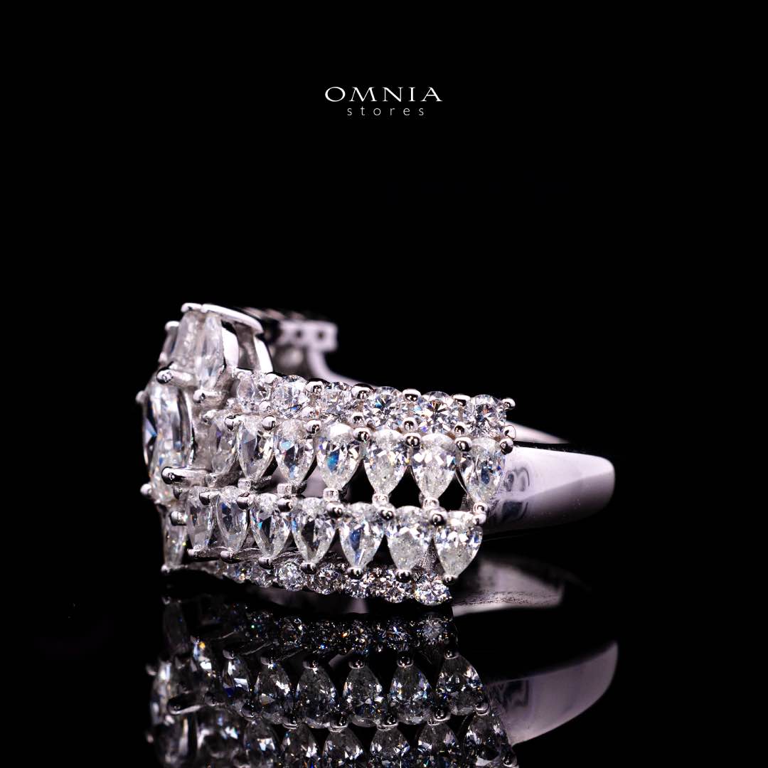 Omnia Rasha White Ring With High Quality Simulated Diamonds In 925 Silver - OMNIASTORES KSA