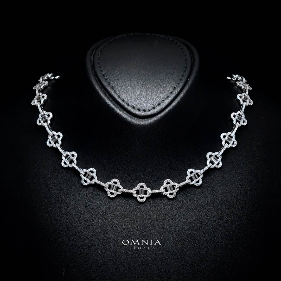 Omnia Amna White Necklace in 925 Silver High Quality Simulated diamonds - OMNIASTORES KSA