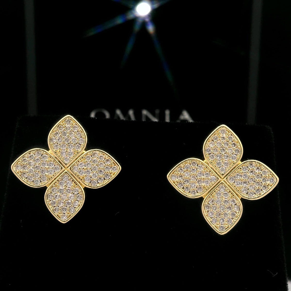 Omnia Golden Clove Stud Earrings with High-Quality Simulated Diamonds Gold Plated - OMNIASTORES UAE
