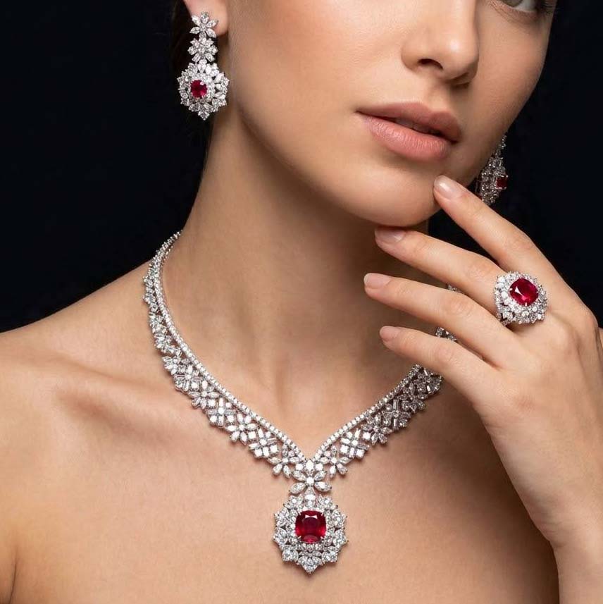 Omnia Alhan Necklace , Earrings & Ring Set in 925 Silver with Pear-Cut High-Quality Simulated Diamonds - OMNIASTORES KSA