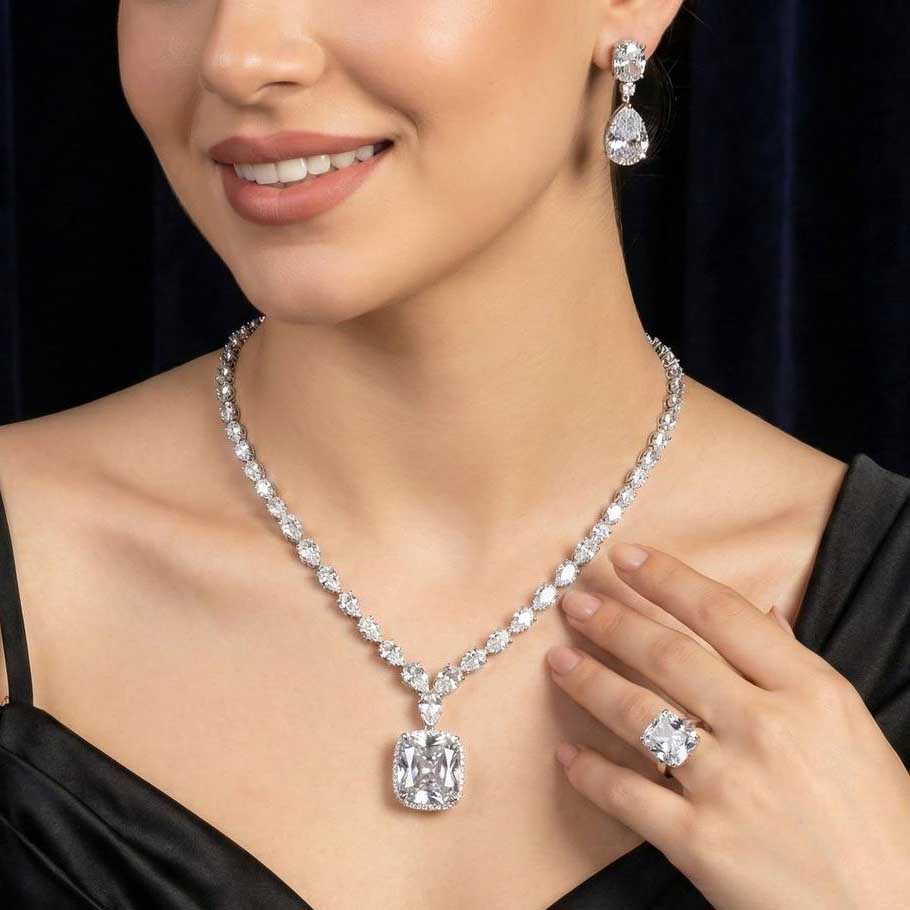 Omnia Audrey White Bridal Set Accessories in High Quality Simulated Diamonds - OMNIASTORES KSA
