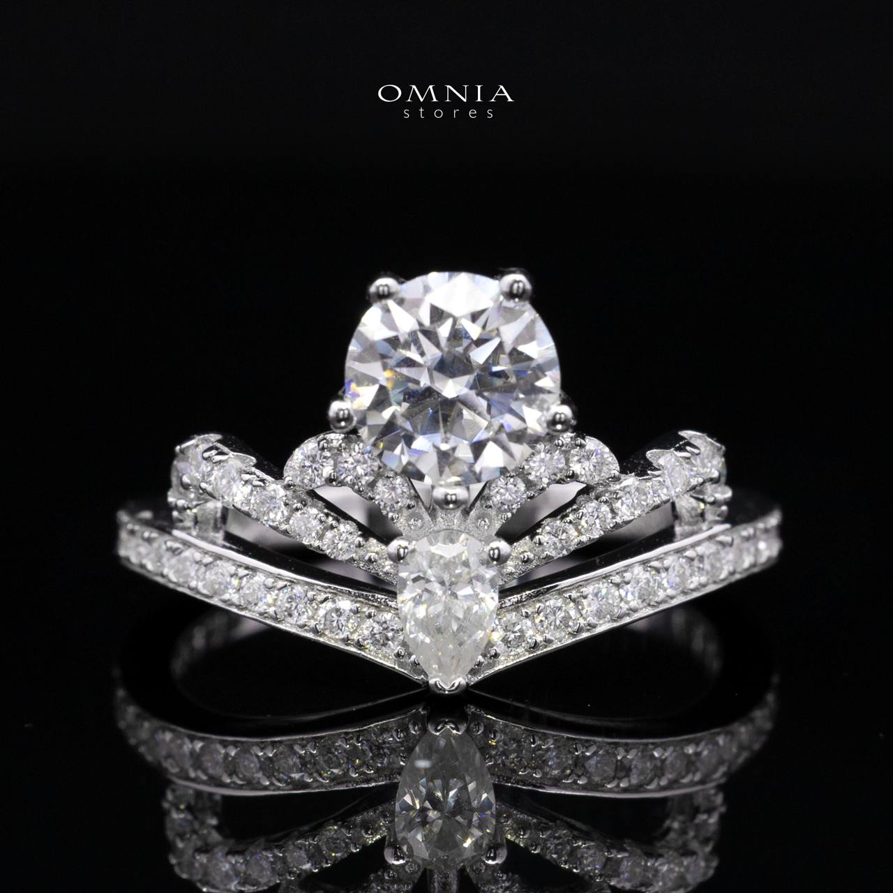 Joumana White Round Cut Ring GRA Certified in High Quality 925 Silver 6.5mm 1ct