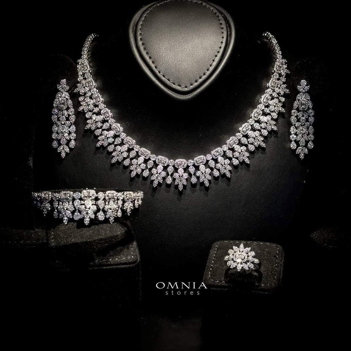 Omnia Sara White - OMNIASTORES UAE