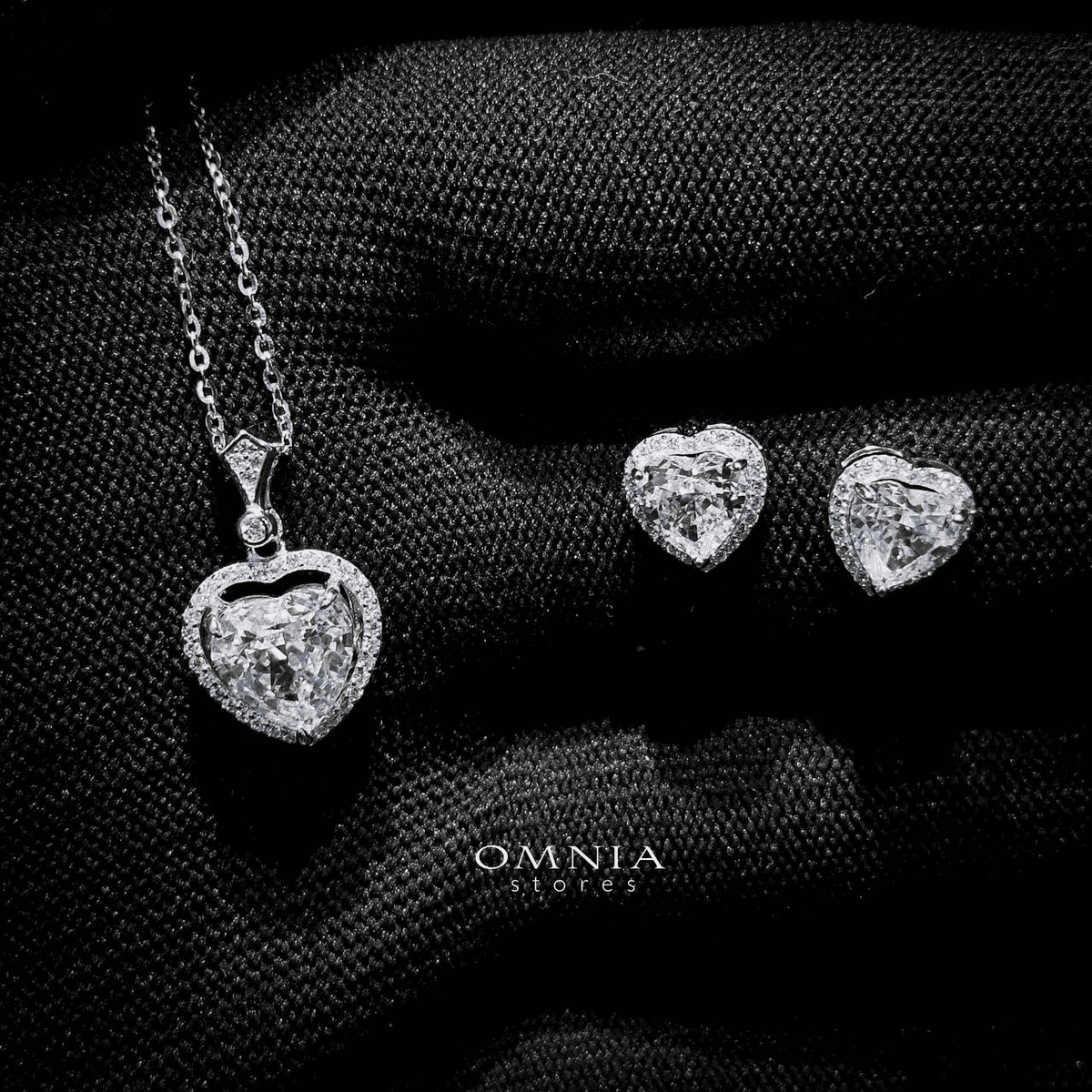 Omnia Faria White Iced Cut Heart Necklace and Earrings Set in 92.5 Silver - OMNIASTORES UAE