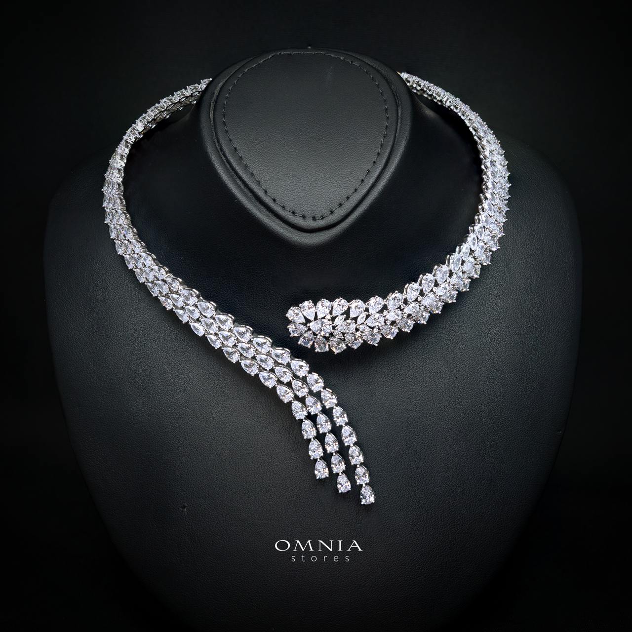Daniyah Elegant White Floral Vine Tassel Bridal Full Set with Premium Zircon Stones, Rhodium-Plated Finish