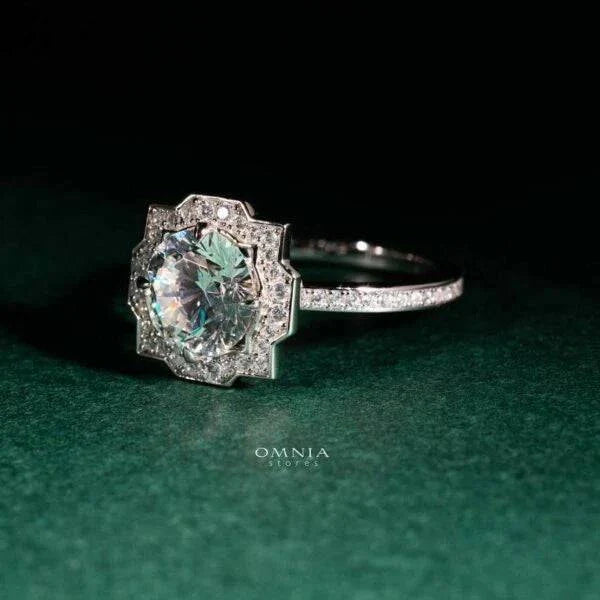 Omnia Shahira 1.75 Carat Ring 92.5 Silver High Quality Simulated diamonds - OMNIASTORES UAE