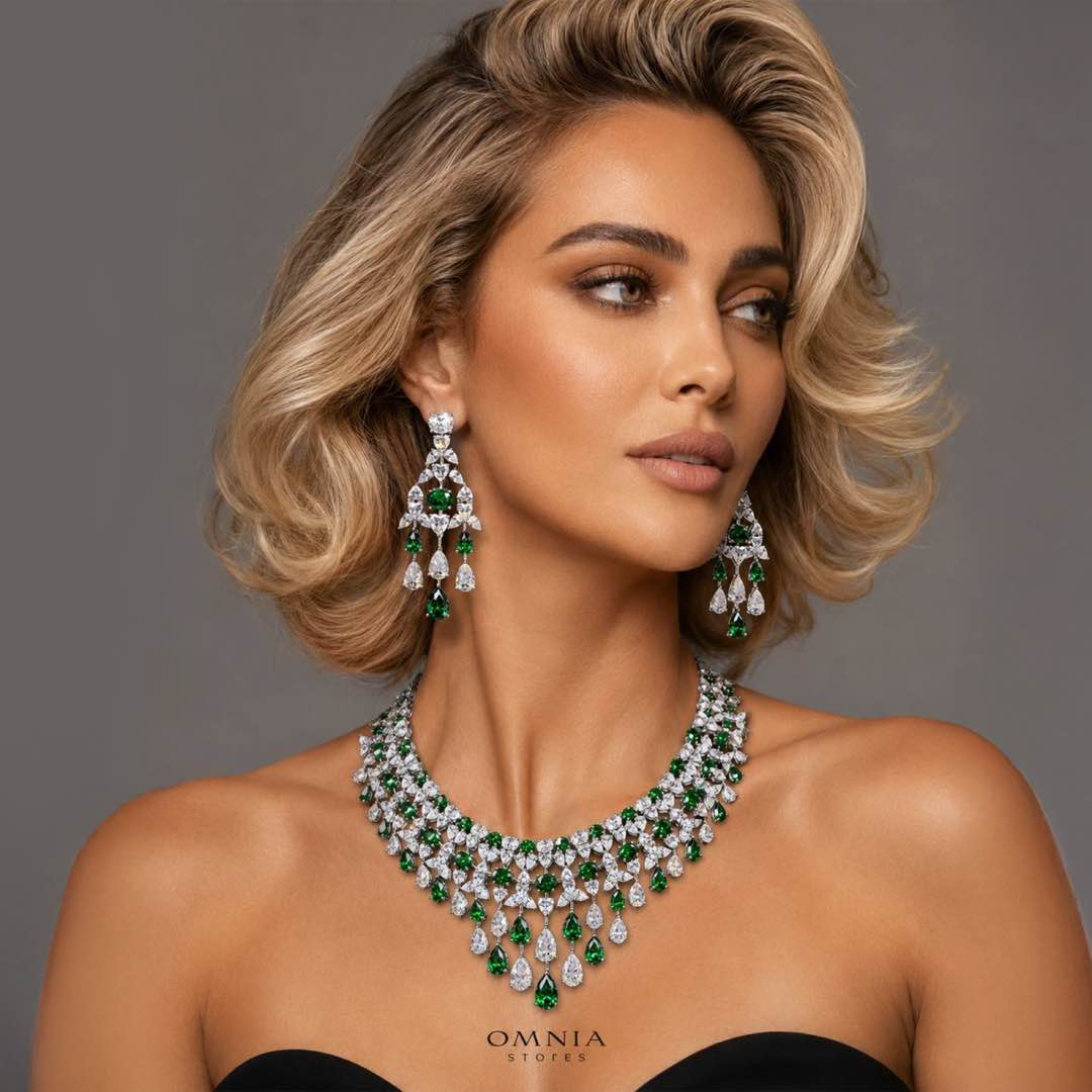 Omnia Kinza Green and White Necklace With High Quality Certified Lab Crafted Stones In 925 Silver - OMNIASTORES KSA