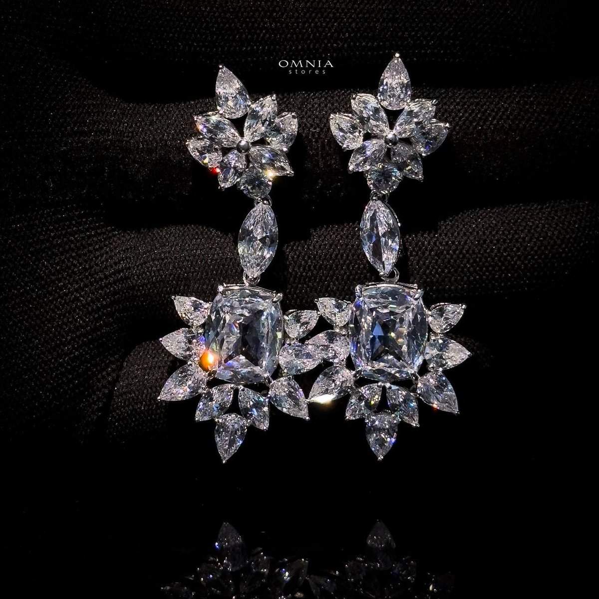 Omnia Medusa Earring In 92.5 Silver High Quality White Zircon Stone in Rhodium Plated - OMNIASTORES UAE